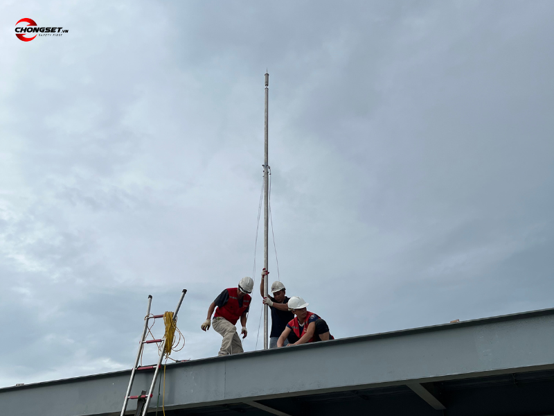 Lắp kim thu sét ALPS cho công trình chống sét nhà máy tại Thanh Hóa