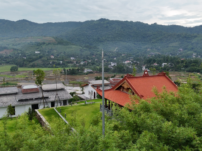 Lắp kim thu sét tại villa Quốc Oai Hà Nội