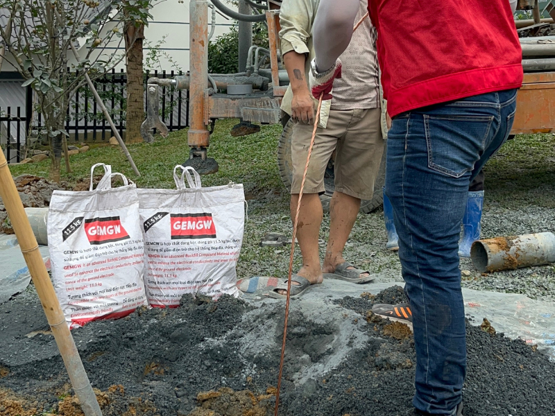 Thả cọc giếng tiếp địa